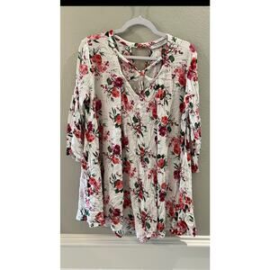 Giddy Up Glamour Women's Floral V-Neck Bodice Keyhole Flowy Size XL Top